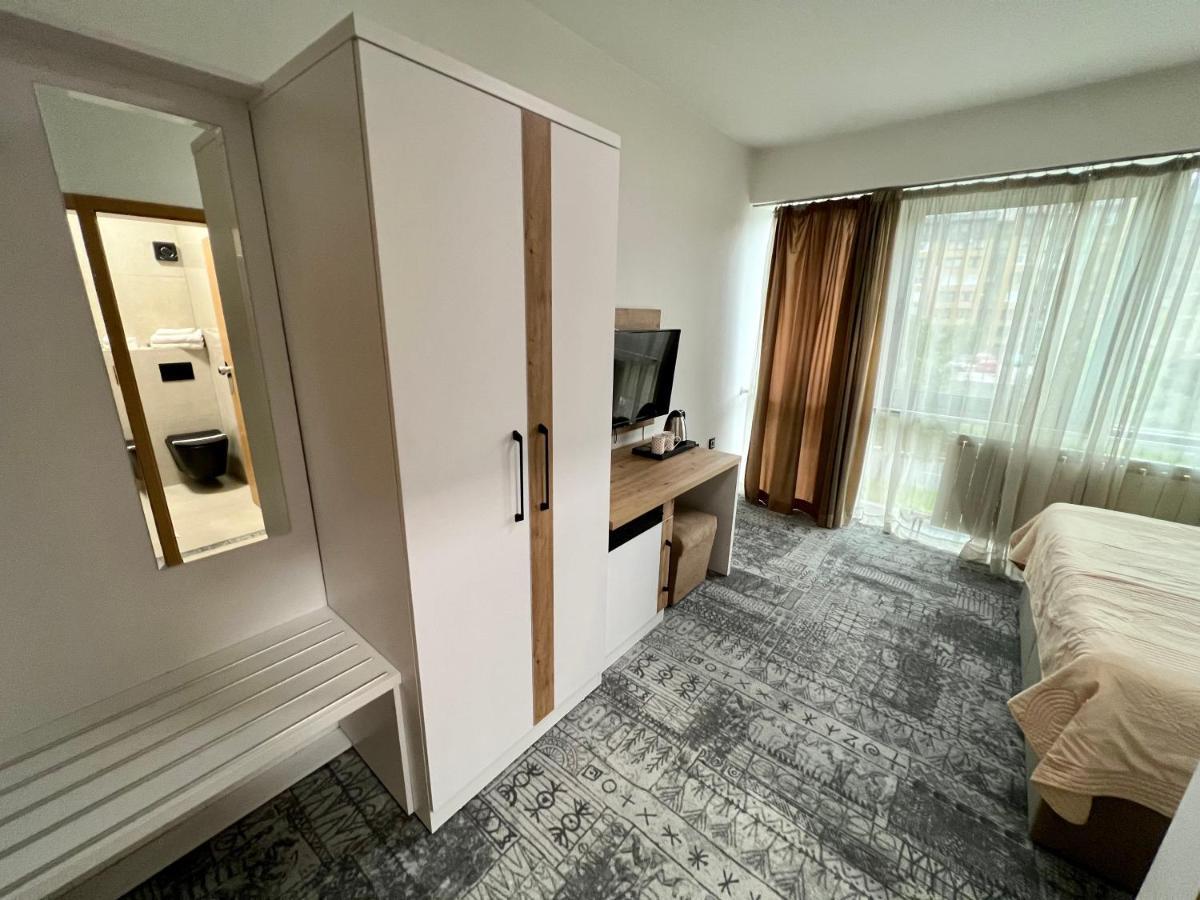Hotel Brkic Sarajevo Airport - Free Parking 外观 照片