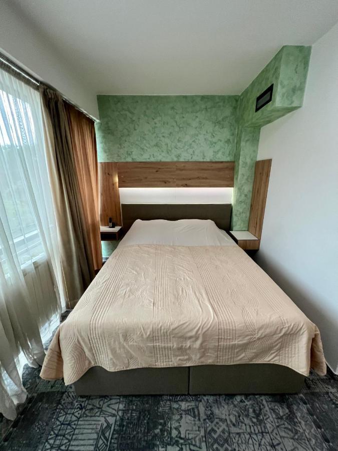 Hotel Brkic Sarajevo Airport - Free Parking 外观 照片