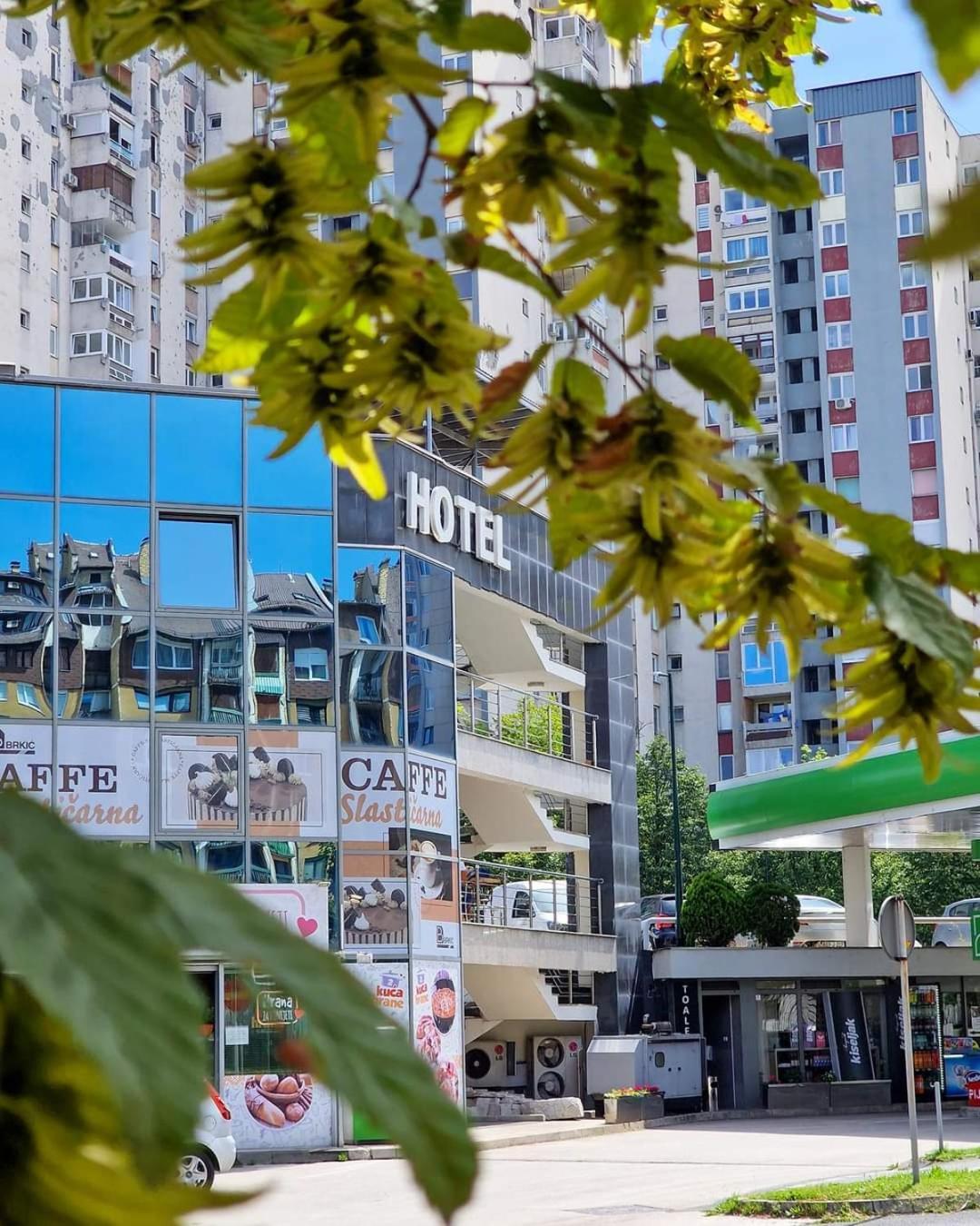 Hotel Brkic Sarajevo Airport - Free Parking 外观 照片