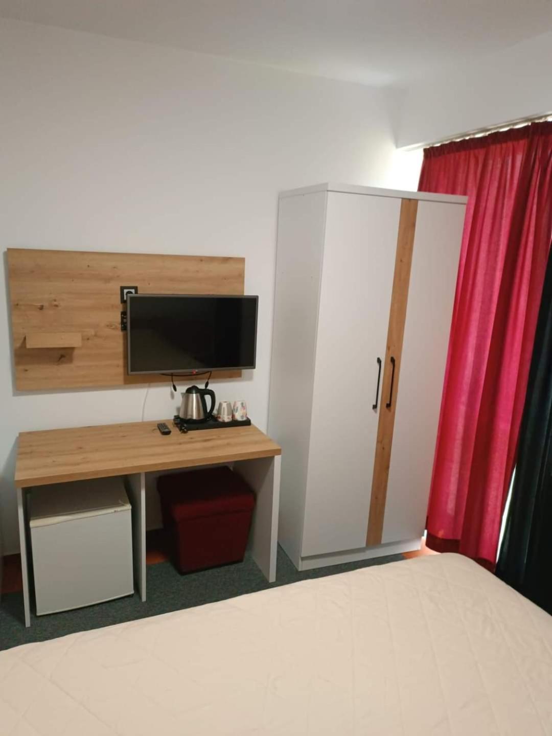 Hotel Brkic Sarajevo Airport - Free Parking 外观 照片