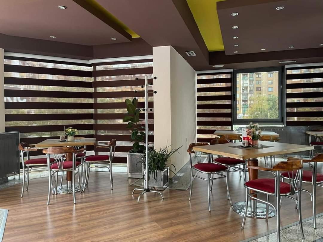 Hotel Brkic Sarajevo Airport - Free Parking 外观 照片