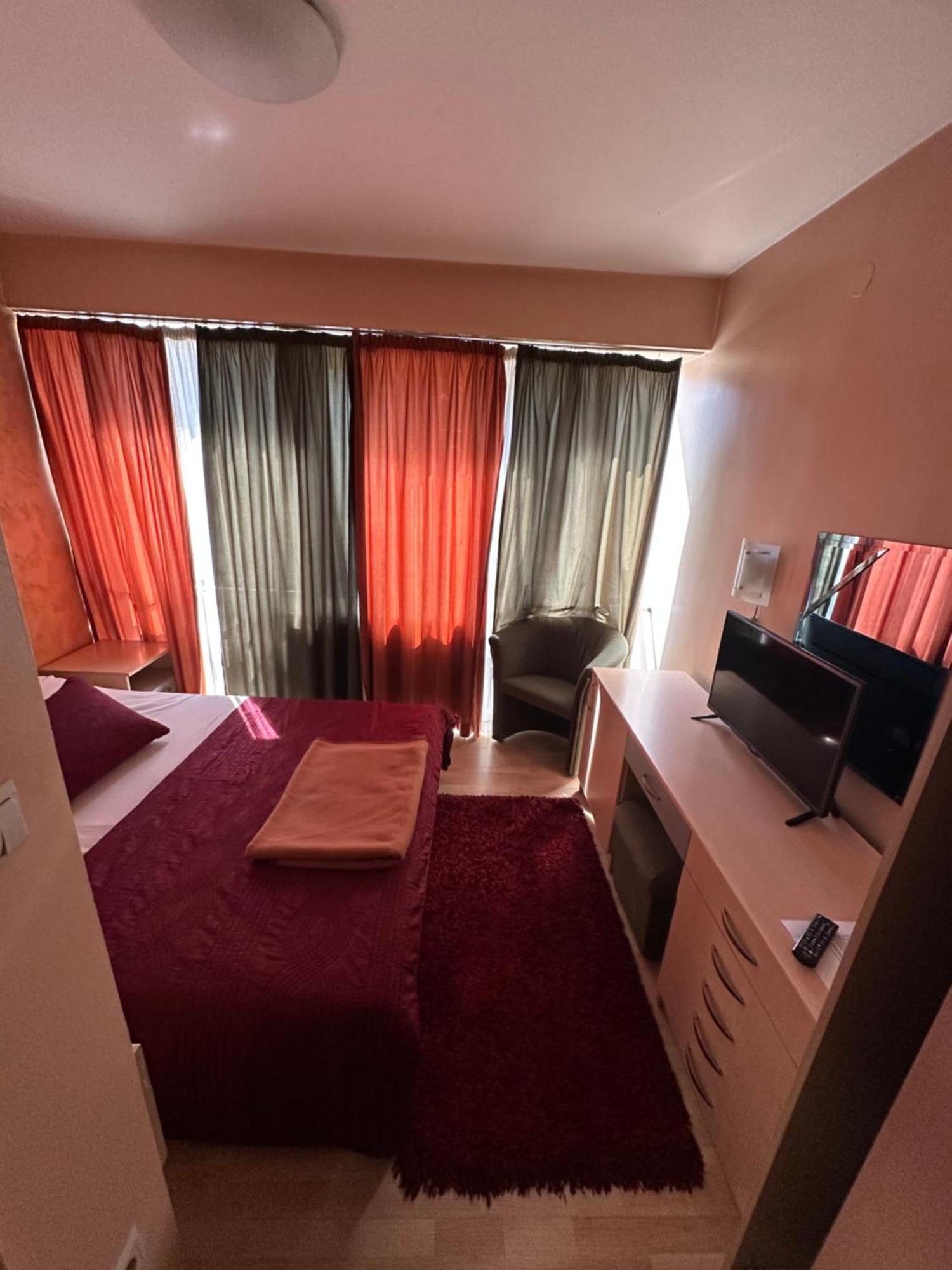 Hotel Brkic Sarajevo Airport - Free Parking 外观 照片