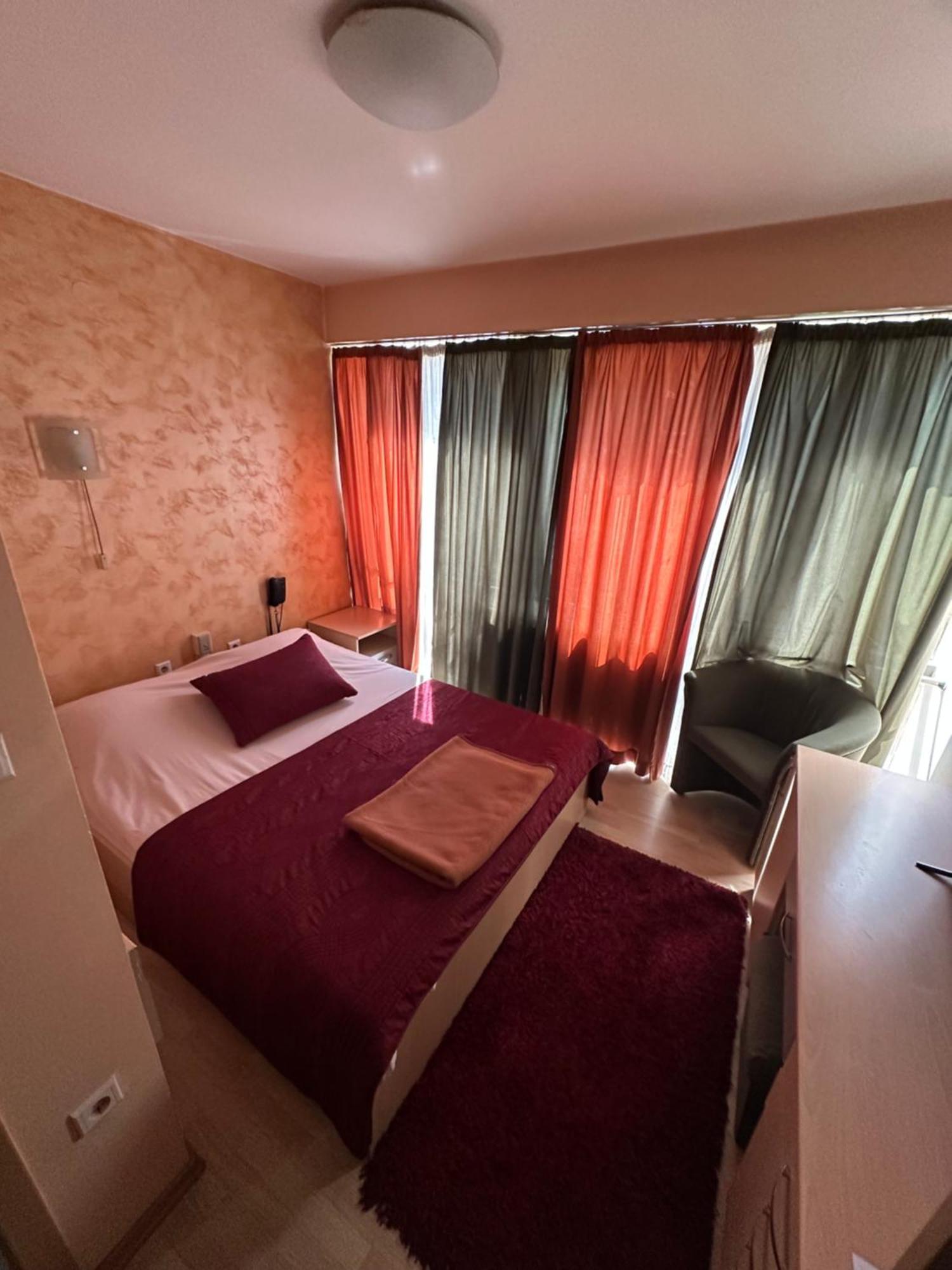 Hotel Brkic Sarajevo Airport - Free Parking 外观 照片
